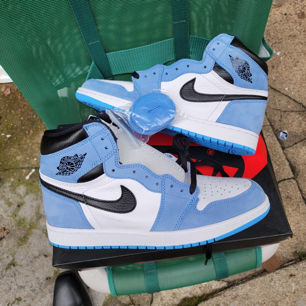 Jordan 1 university blue